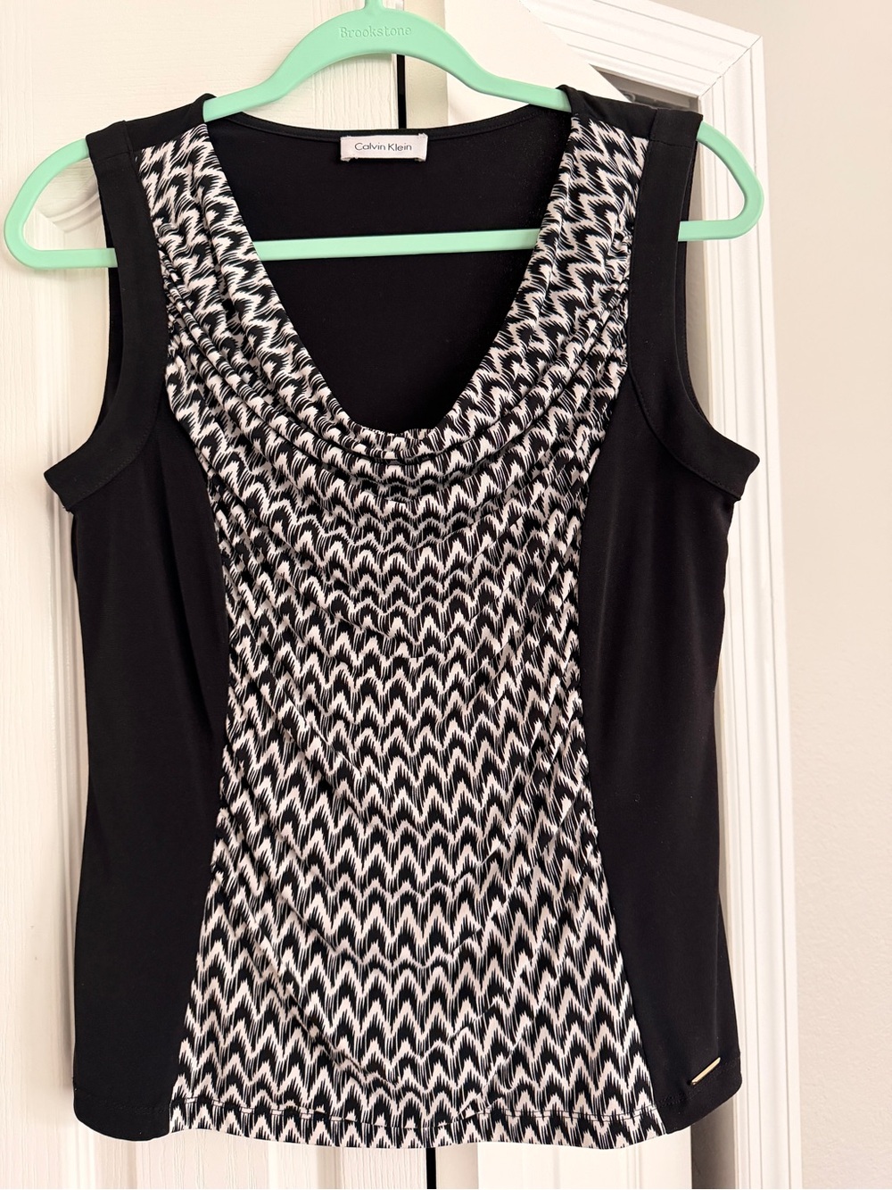 Calvin Klein Black & White Patterned Scoop Neck Tank